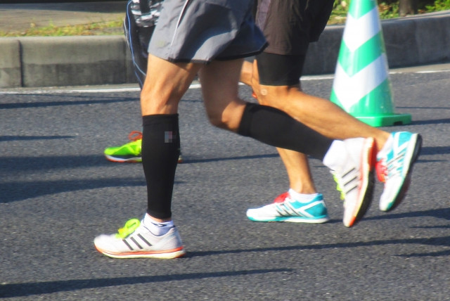マラソンランナーの膝痛