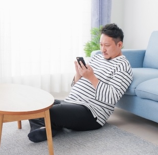 ストレートネックになる姿勢